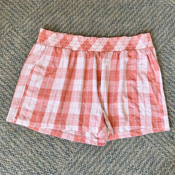 Torrid NWT Pull On Plaid Mid Rise Shorts Apricot Brandy Size 5 5X - Picture 1 of 1
